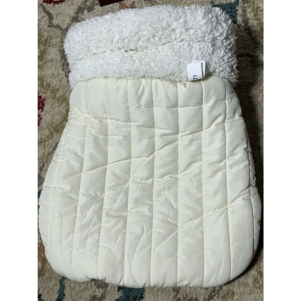 Kimpets Cream Quilted Sherpa-Trim Pet Neat with Bear Patch Kitty Sleeping Bag